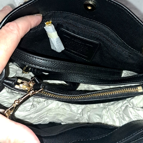 Coach Classic Signature Bag - Picture 5 of 10